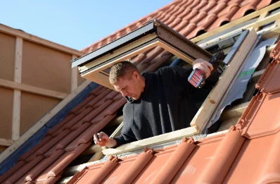 Pose de fenêtres de toit Velux à Cauville